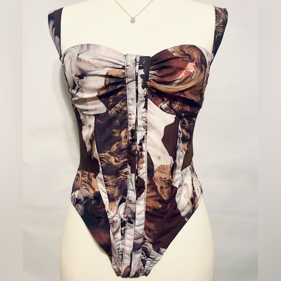 Pretty Little Thing, Brown Renaissance Print Corset, Size 6 - Picture 5 of 9